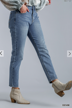 Load image into Gallery viewer, Classic Denim Jeans
