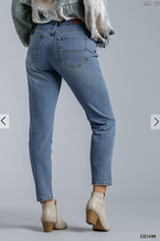 Load image into Gallery viewer, Classic Denim Jeans