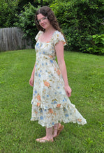 Load image into Gallery viewer, Summer Floral
