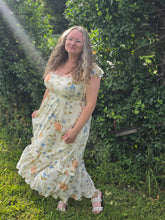 Load image into Gallery viewer, Summer Floral
