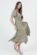 Load image into Gallery viewer, Trinity Dress
