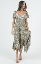 Load image into Gallery viewer, Trinity Dress

