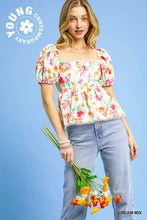 Load image into Gallery viewer, Floral Peplum Top
