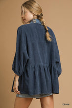 Load image into Gallery viewer, Corduroy Shacket
