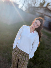 Load image into Gallery viewer, Collared Sweater
