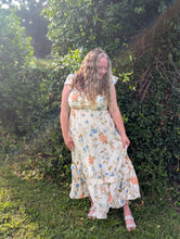 Load image into Gallery viewer, Summer Floral
