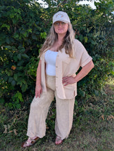 Load image into Gallery viewer, Floral Wide Leg Pant
