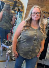 Load image into Gallery viewer, Camo Tank
