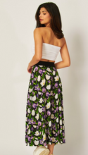 Load image into Gallery viewer, Floral Midi
