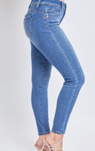 Load image into Gallery viewer, YMI Skinny Jean
