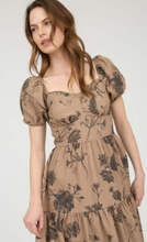 Load image into Gallery viewer, Black Floral Print
