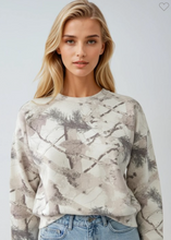 Load image into Gallery viewer, Camo Sweatshirt
