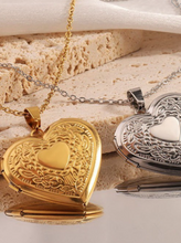 Load image into Gallery viewer, Lockets
