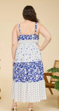 Load image into Gallery viewer, Mixprint Floral Dress.
