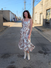 Load image into Gallery viewer, Autumn Print Dress
