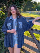 Load image into Gallery viewer, Corduroy Shacket
