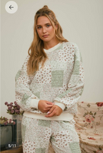 Load image into Gallery viewer, Quilted Sweatshirt
