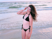 Load image into Gallery viewer, Seashell Bikini

