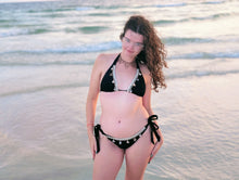 Load image into Gallery viewer, Seashell Bikini
