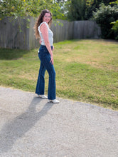 Load image into Gallery viewer, Boot Cut/Flare (2 color options)
