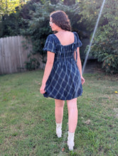 Load image into Gallery viewer, Puff Sleeve Plaid Mini
