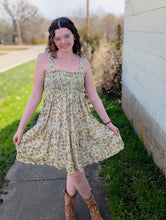Load image into Gallery viewer, Smocked Floral Dress
