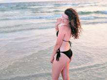 Load image into Gallery viewer, Seashell Bikini
