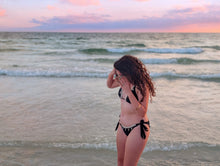 Load image into Gallery viewer, Seashell Bikini
