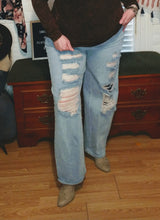 Load image into Gallery viewer, Wide Leg Distressed Jeans
