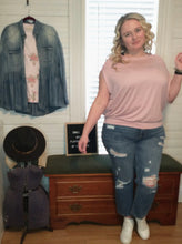 Load image into Gallery viewer, Sleeveless Doleman Top

