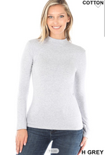 Load image into Gallery viewer, Basic Turtle Neck
