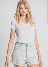 Load image into Gallery viewer, Light Wash Denim Shorts
