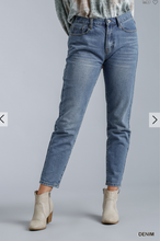 Load image into Gallery viewer, Classic Denim Jeans
